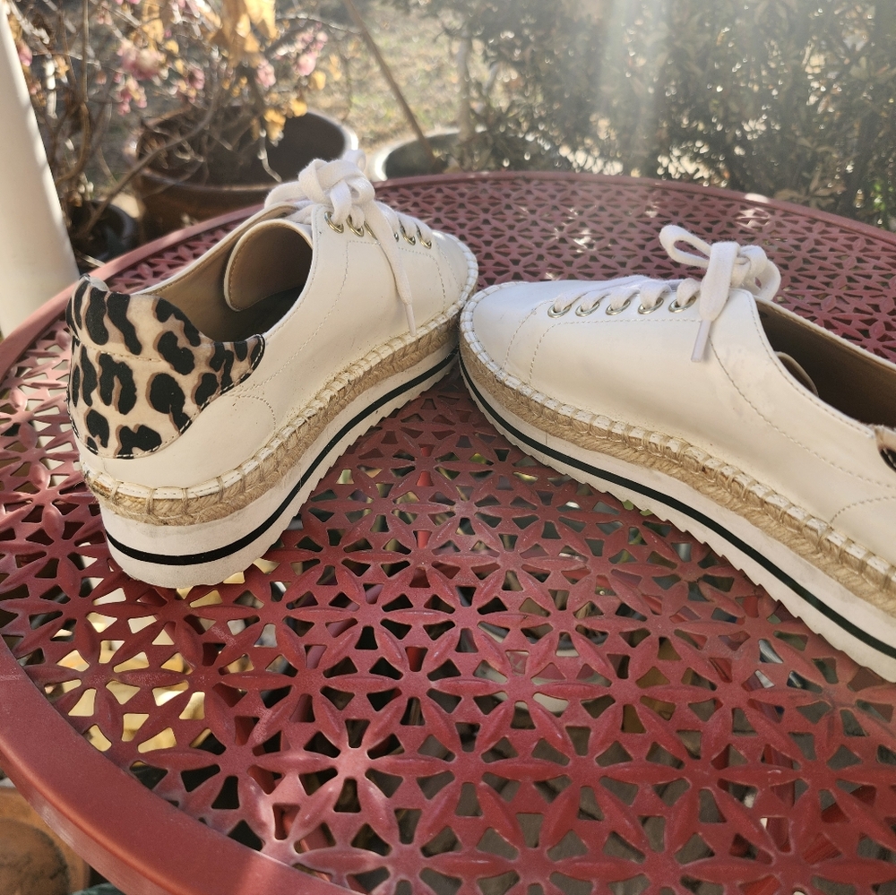 Jennifer Lopez sneaker shoe size 8.5 White & animal print - Picture 13 of 16